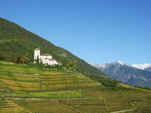 Südtirol Marlinger Waalweg Schloss - Sento Wanderreisen