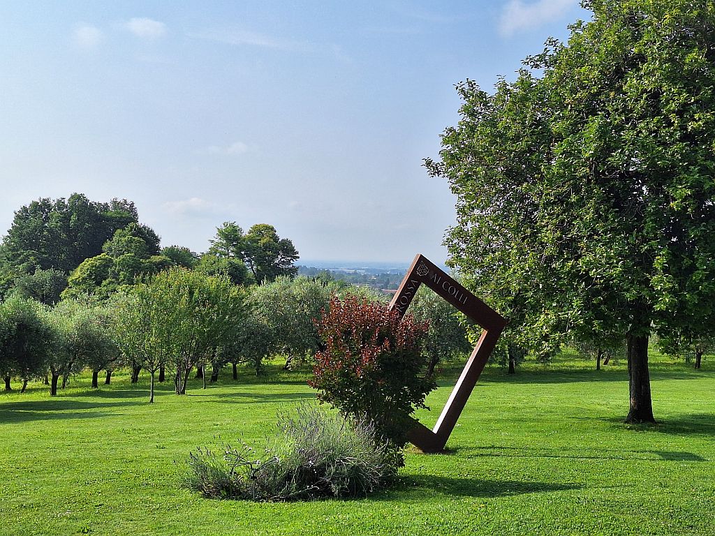 Wandern Italien Friaul Agriturismo Garten 2 - Sento Wanderreisen