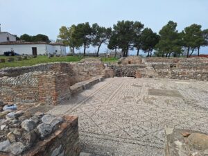 Wandern Italien Basilikata Venosa Römersiedlung Mosaik - Sento Wanderreisen