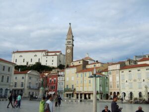 Slowenien Piran Piazza - Sento Wanderreisen
