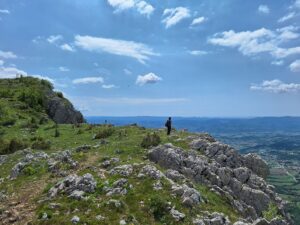 Wandern Slowenien Karst Wanderung Felsentor 2 - Sento Wanderreisen