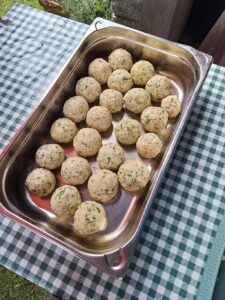 Südtirol Meran Knödel kochen 1 - Copyright Lechnerhof Schenna