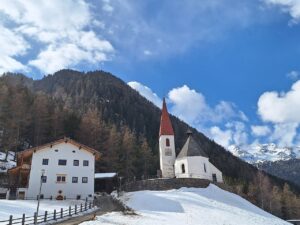 Südtirol Ultental Winterreise St. Nikolaus Kirche - Sento Wanderreisen