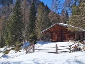 Südtirol Ultental Winterreise Weg zur Steinrastalm 1 - Sento Wanderreisen