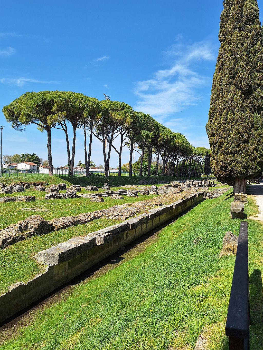 Wandern Italien Friaul Aquileia Reste alter Hafen 1 - Sento Wanderreisen