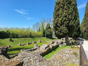Wandern Italien Friaul Aquileia Reste alter Hafen - Sento Wanderreisen