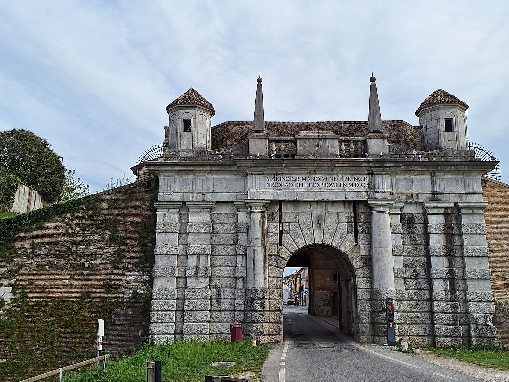 Wandern Italien Friaul Palmanova Tor - Sento Wanderreisen